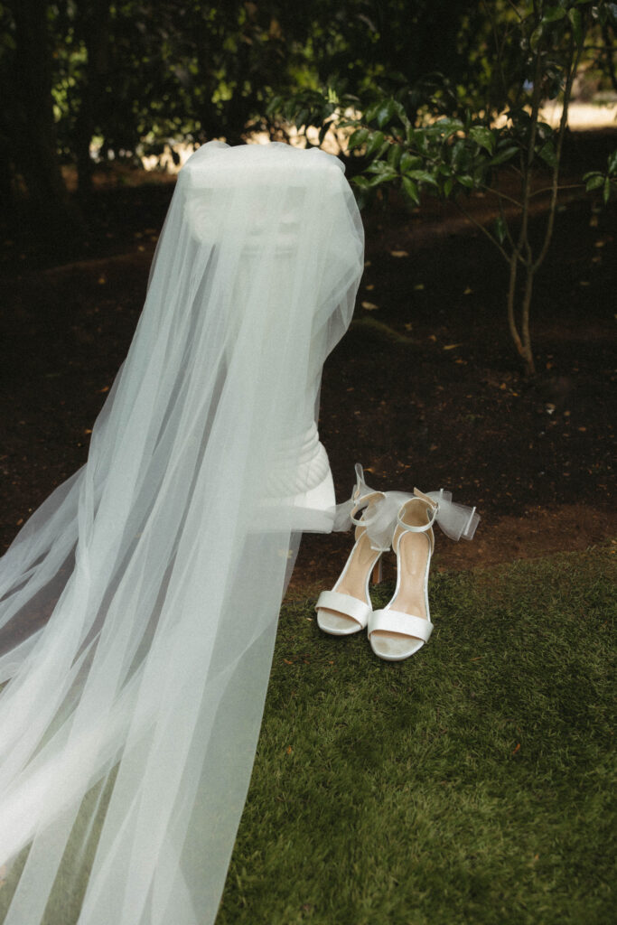 Seattle editorial detail shots of veil and shoes.