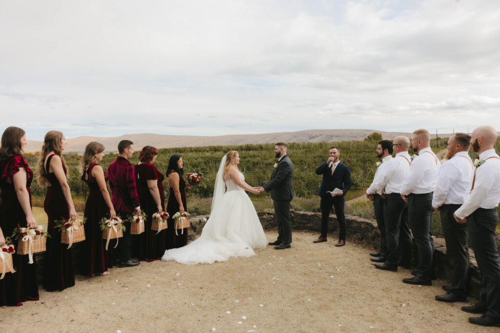 wedding at gilbert cellars in yakima washington